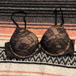 Victoria Secret Black/Nude Laced Bra